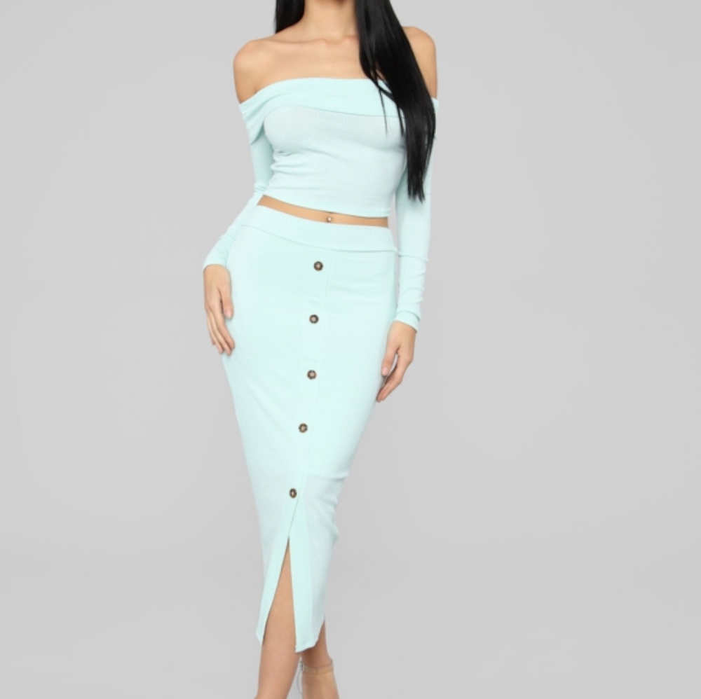 Sweater skirt set